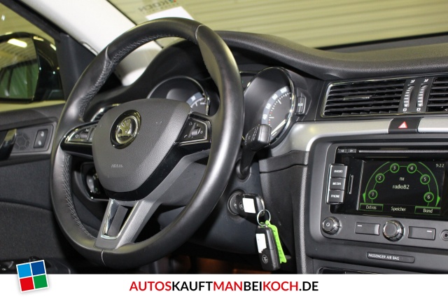 Superb Combi 3.6 V6 DSG 4x4 Navi Xenon SHZ PDC / Foto 8