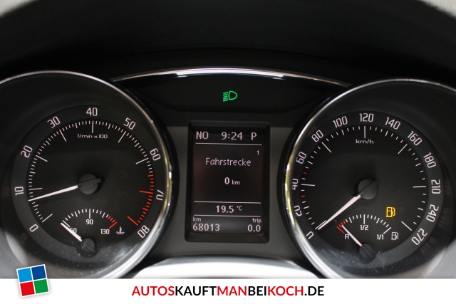 Superb Combi 3.6 V6 DSG 4x4 Navi Xenon SHZ PDC / Foto 9