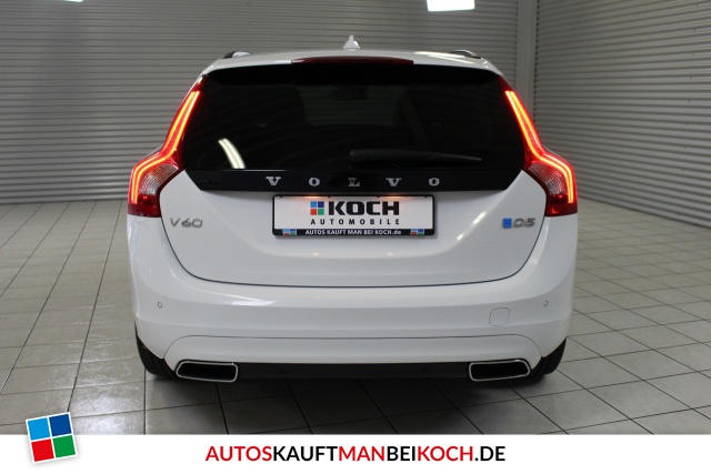 V60 D5 Momentum 8-Gang Aut. Leder SD 19Z Standhz / Foto 4
