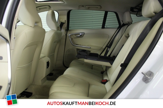 V60 D5 Momentum 8-Gang Aut. Leder SD 19Z Standhz / Foto 7