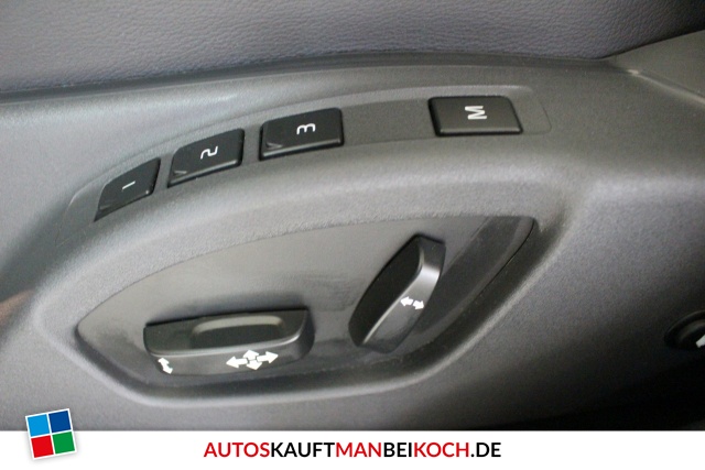 XC60 D4 AWD Summum Aut. FamilienPaket Navi BiXenon / Foto 4