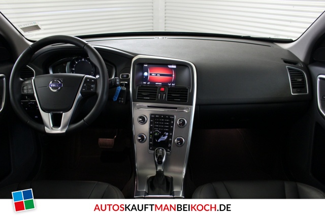 XC60 D4 AWD Summum Aut. FamilienPaket Navi BiXenon / Foto 6