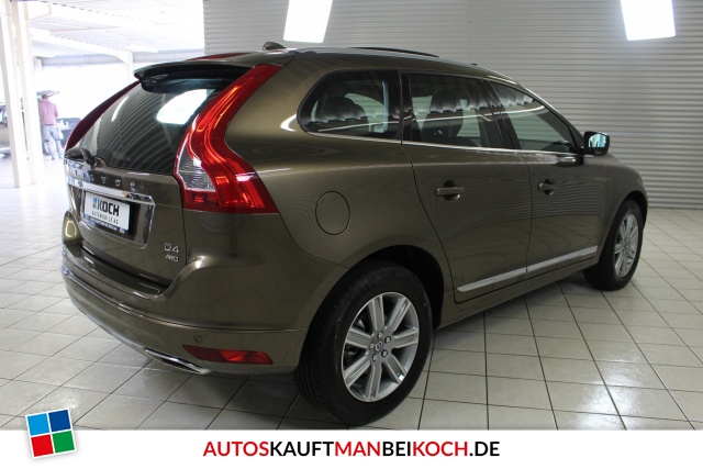 XC60 D4 AWD Summum Aut. FamilienPaket GSHD Navi / Foto 2