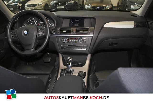 X3 xDrive20d Panoramadach Automatik Xenon SHZ / Foto 8