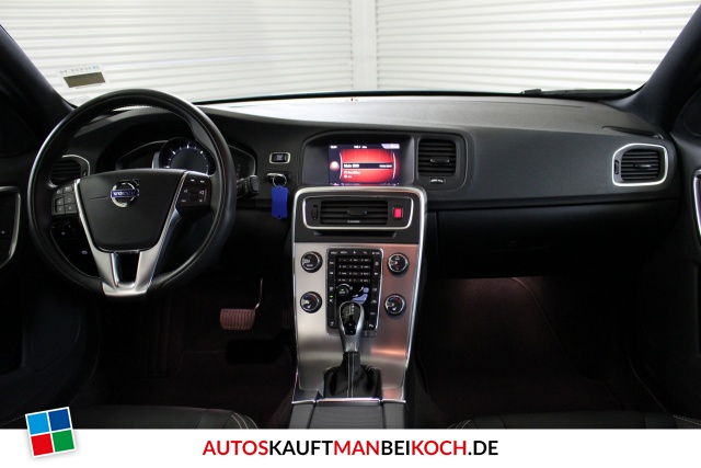 S60 D3 Linje Svart Geartronic Navi Xenon Leder PDC / Foto 6