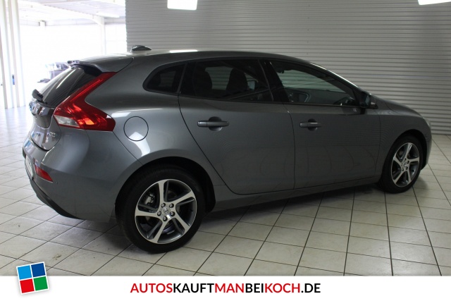 V 40 D2 Momentum Navi LED Kamera Digitalanzeige / Foto 2