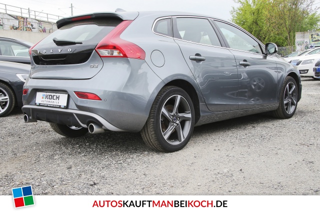 V40 D3 R -Design Aut. Navigation Bi-Xenon / Foto 3