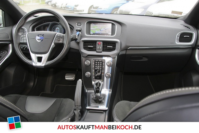 V40 D3 R -Design Aut. Navigation Bi-Xenon / Foto 7