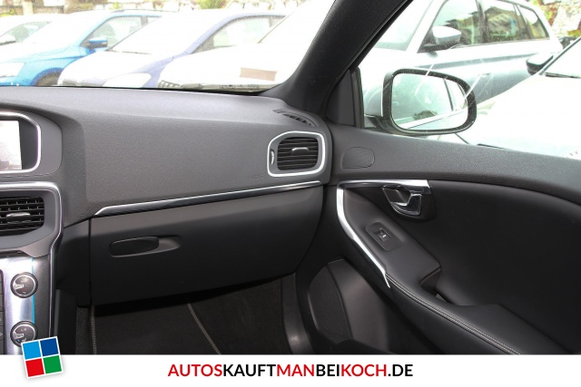 V40 D3 R -Design Aut. Navigation Bi-Xenon / Foto 8