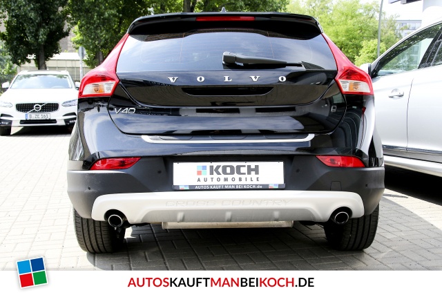 V40 CC T4 AWD Summum FahrerAss VollLED 18 Zoll / Foto 4