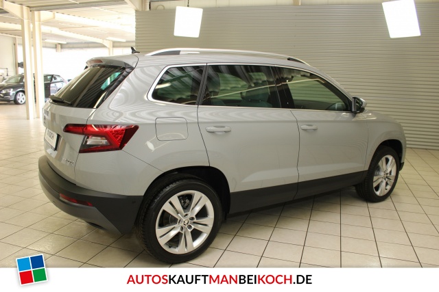 Karoq 1.5 TSI DSG ACT Style LED Navi Leder Canton / Foto 3