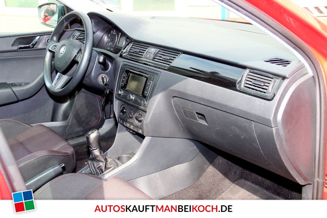 Rapid Spaceback 1.2 TSI Style Navi Xenon Sitzheizu / Foto 6