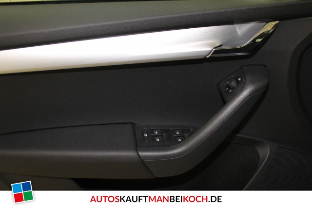 Octavia Combi 1.5TSI DSG ACT Ambition Navi PDC LM / Foto 8