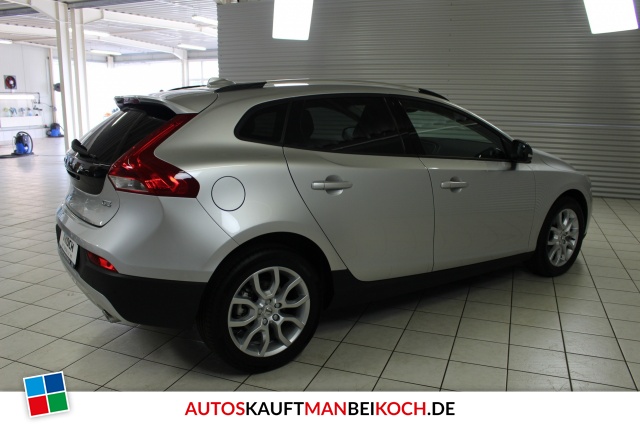 V40 CC D3 Momentum Aut. Kamera Navi PDC Winter-Pak / Foto 2