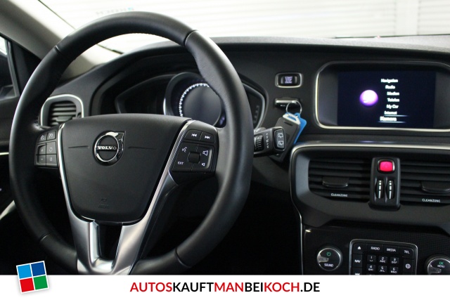 V40 CC D3 Momentum Aut. Kamera Navi PDC Winter-Pak / Foto 6