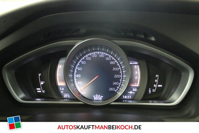 V40 CC D3 Momentum Aut. Kamera Navi PDC Winter-Pak / Foto 7