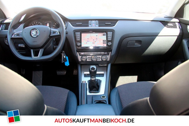 Octavia Combi III 2.0 TDI DSG Elegance XENON NAVI / Foto 8