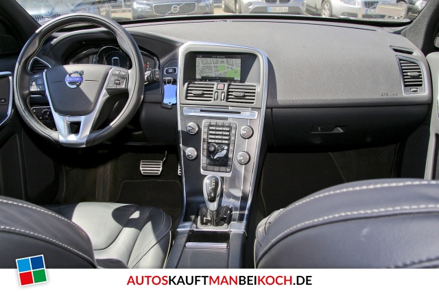 XC60 D4 2WD R-Design Aut. Navi Xenon PDC SHZ AQS / Foto 7