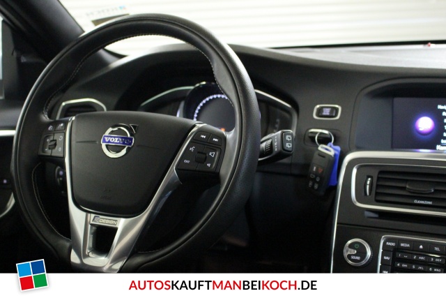 V60 D6 AWD Plug in Hybrid R-Design Blis GSHD PDC N / Foto 7
