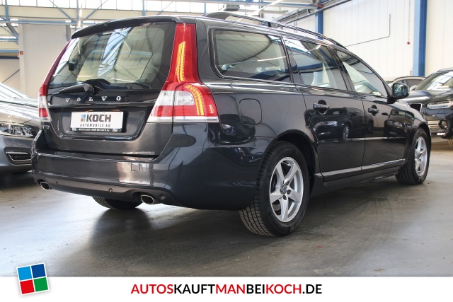 V70 D4 FWD Linje Svart Aut. Xenon Navi PDC vo. hi. / Foto 3