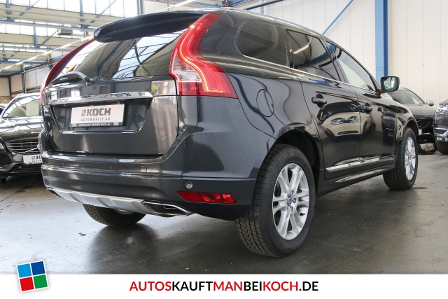 XC60 D5 AWD Summum Aut. Pano On Call ACC BLIS Stan / Foto 3