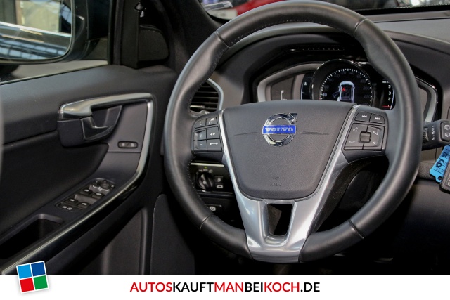 XC60 D5 AWD Summum Aut. Pano On Call ACC BLIS Stan / Foto 9