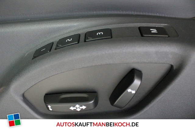 XC60 D5 AWD Aut R-Design FahrerAss Navi PDC Xenon / Foto 4