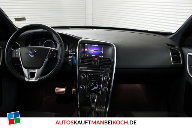 XC60 D5 AWD Aut R-Design FahrerAss Navi PDC Xenon / Foto 6