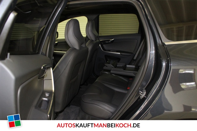 XC60 D4 AWD Aut Summum FahrerAss GSHD PDC NAVI / Foto 5