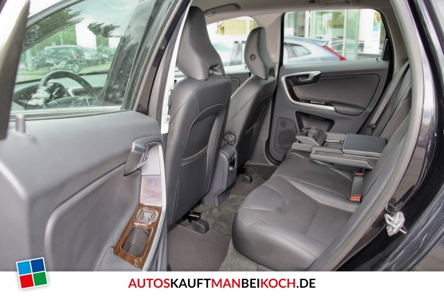 XC60 D4 2WD Summum Aut Bi-Xenon Navi Kamera / Foto 6