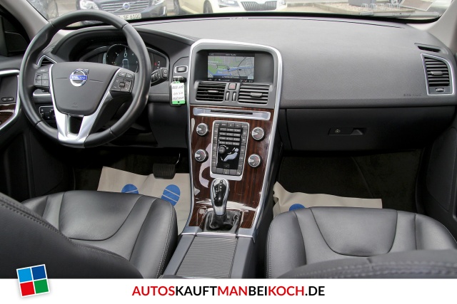 XC60 D4 2WD Summum Aut Bi-Xenon Navi Kamera / Foto 7