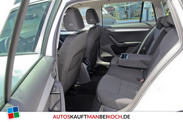 Octavia Combi 2.0 TDI Ambition SHZ PDC Tempomat / Foto 6