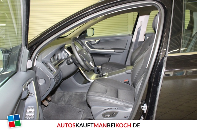 XC60 D4 Momentum FamilienPaket Navi Bi-Xenon / Foto 3