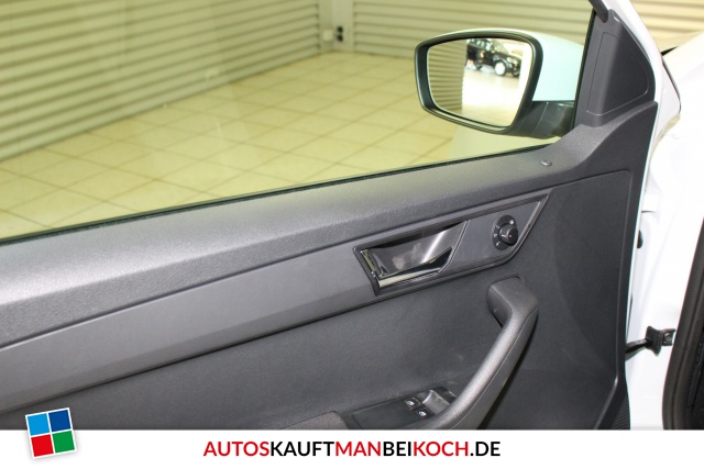 Fabia Combi Style 1.0 TSI DSG Klimaaut SHZ PDC / Foto 8