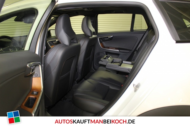 V60 CC T5 AWD Aut Summum FahrerAss / Foto 5