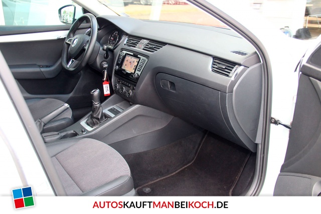 Octavia Combi 1.6 TDI Green tec Edition NAVI SHZ L / Foto 6