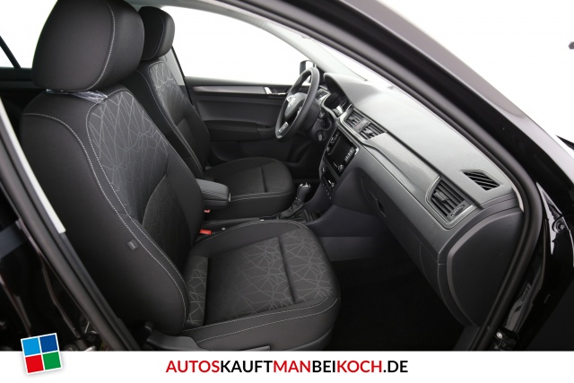 Rapid Spaceback 1.4 TSI DSG Clever Navi Xenon / Foto 5