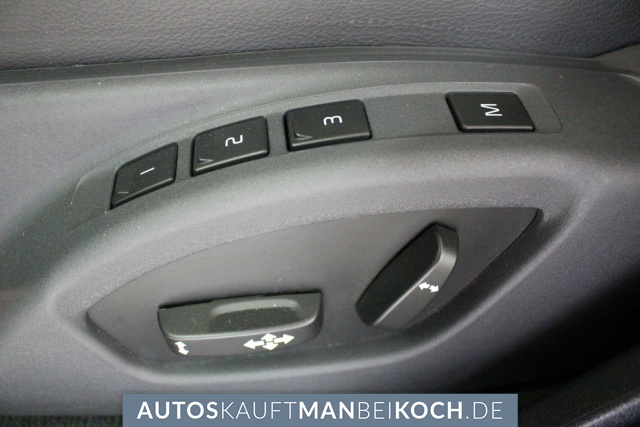 V60 D6 AWD Hybrid Summum GSHD Standhz Navi PDC / Foto 4