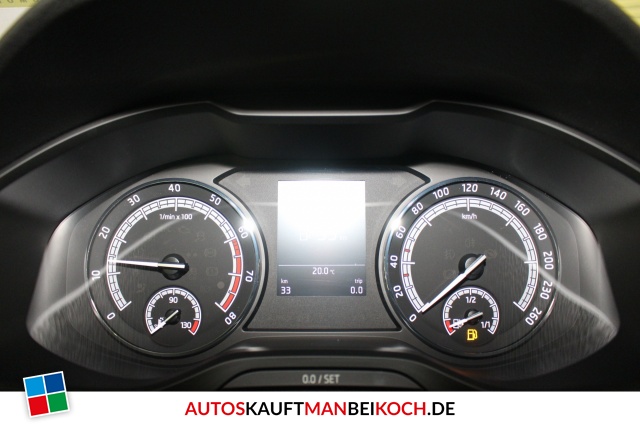 Karoq 1.0 TSI Ambition LED Navi Kessy PDC SHZ / Foto 7