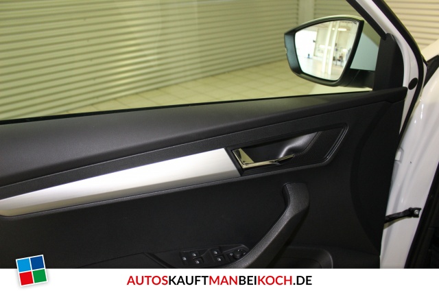 Karoq 1.0 TSI Ambition LED Navi Kessy PDC SHZ / Foto 8