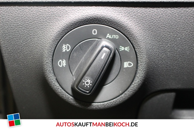 Karoq 1.0 TSI Ambition LED Navi PDC SHZ sofort / Foto 9