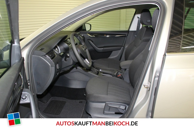 Octavia Combi III 1.4 TSI DSG Style LED Navi SHZ / Foto 3