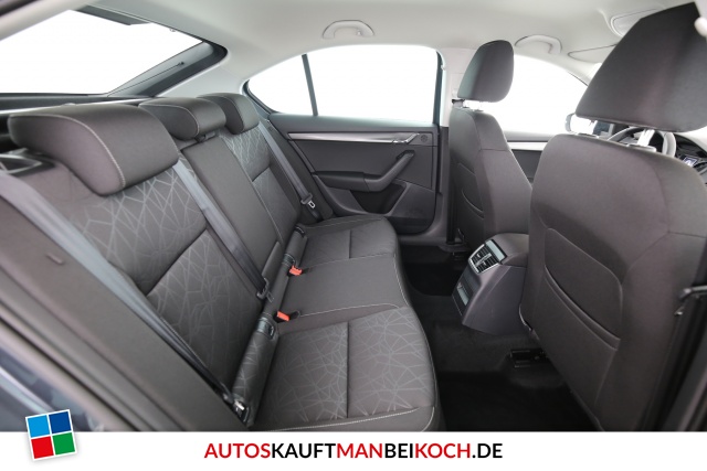 Octavia Limo III 1.5TSI DSG Clever Navi STHZ ACC / Foto 6