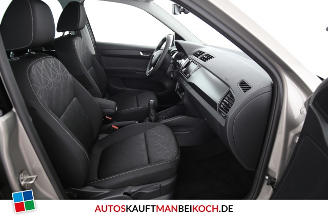 Fabia Combi 1.0 TSI Clever ACC SHZ LM / Foto 5