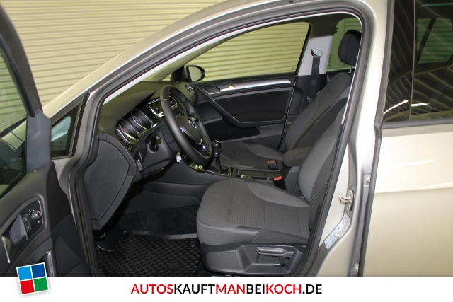 Golf VII 1.4 TSI Comfortline LED Klimaaut SHZ PDC / Foto 5