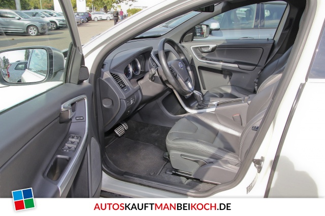 XC60 D4 AWD R-Design Standhzg. PDC / Foto 5