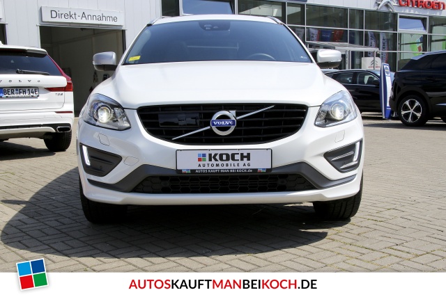 XC60 D5 AWD Aut. R-Design Navi FahrerAss Panorama / Foto 2