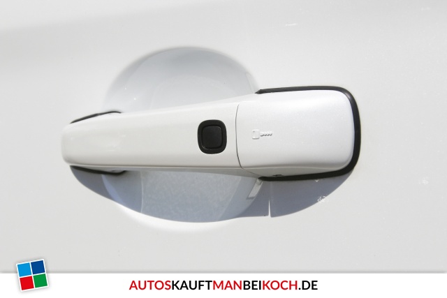 XC60 D5 AWD Aut. R-Design Navi FahrerAss Panorama / Foto 5