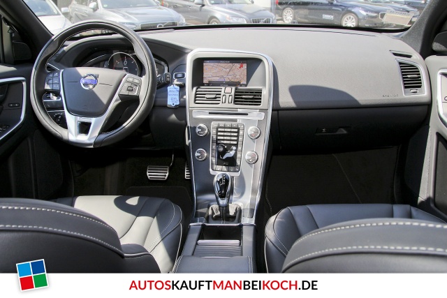 XC60 D5 AWD Aut. R-Design Navi FahrerAss Panorama / Foto 8