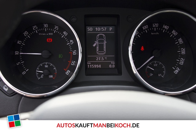 Yeti 2.0 TDI DSG 4x4 LK Xenon Pano Navi / Foto 9